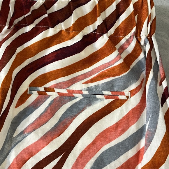 Ann Taylor   NWT   Wide leg pants  high waisted   Linen/Rayon  abstract   Size S - Picture 9 of 11